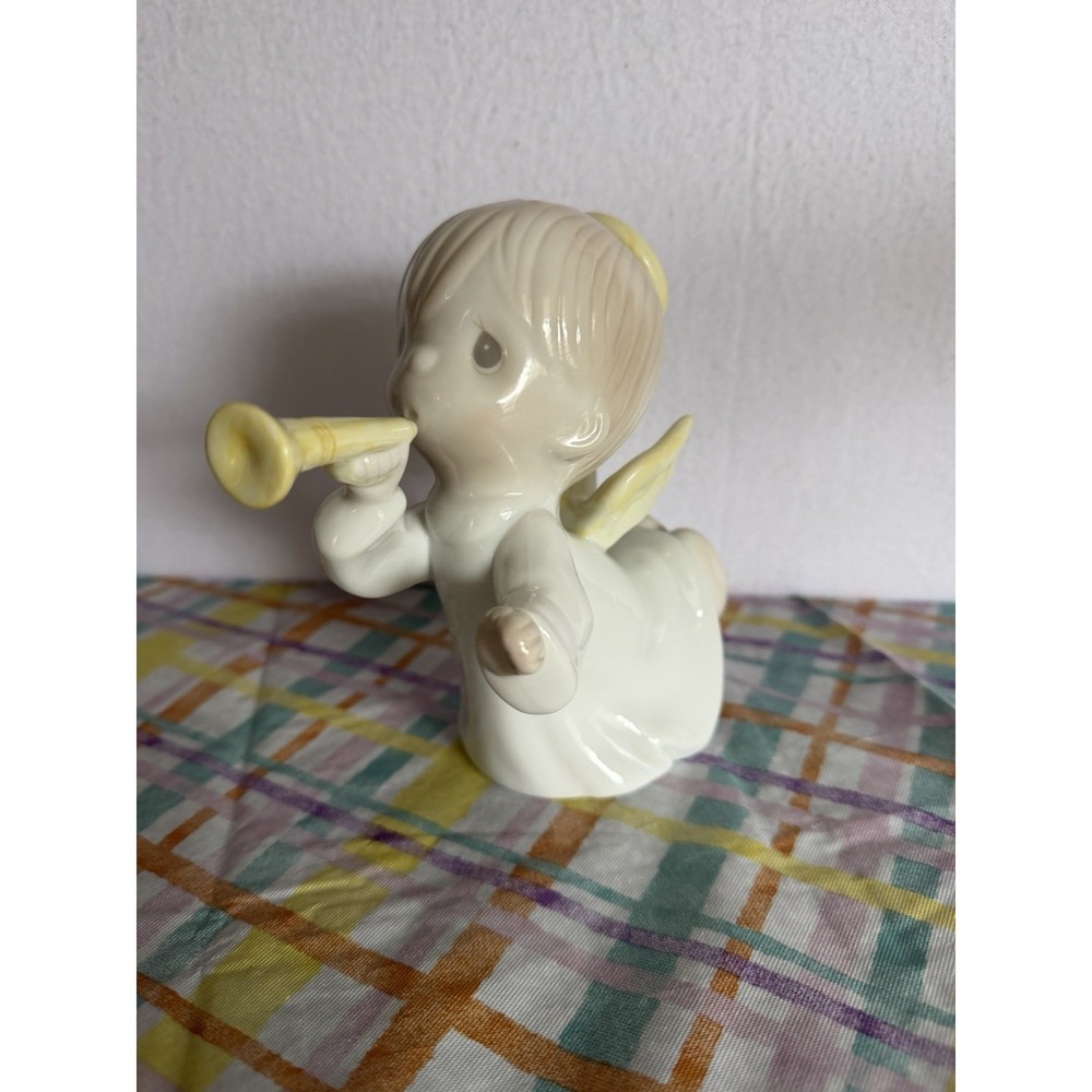 Prescious Moments Joy to The World Christmas Angel Figurine 1991